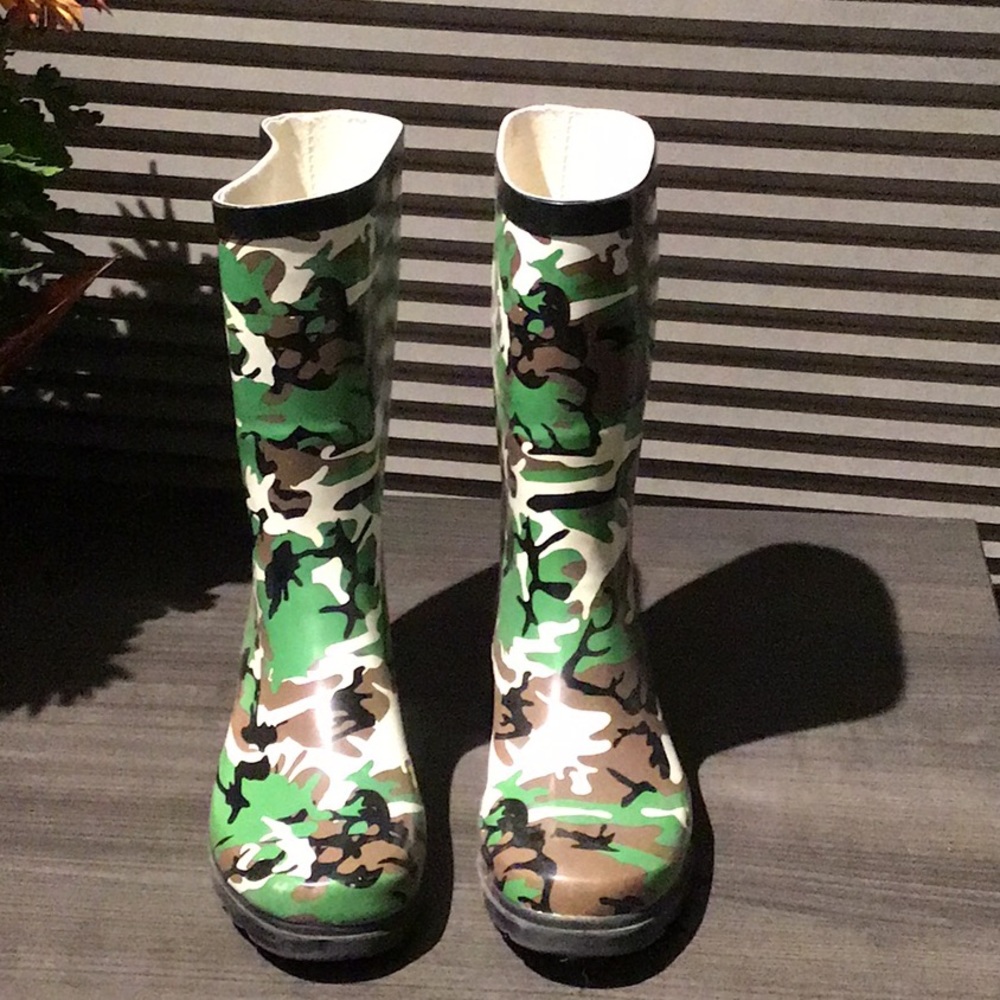 Boys Target Rain Boots